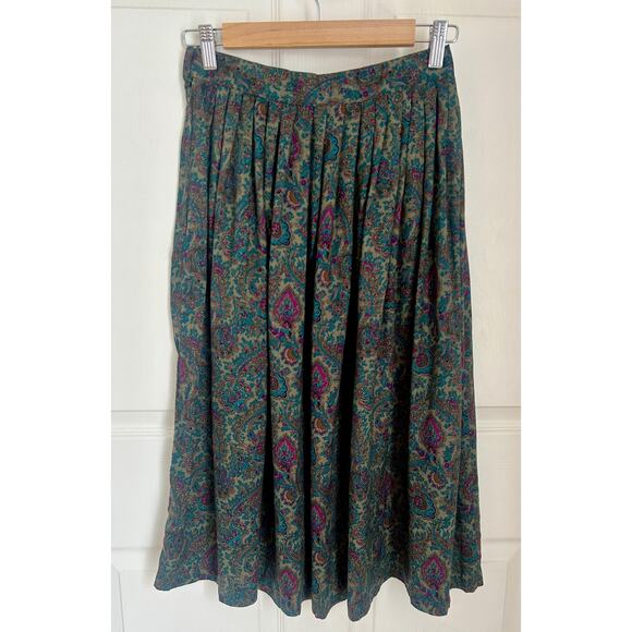Vintage 100% Rayon Skirt with Paisley Pattern Size Small | 80's 90's Style - Picture 7 of 7